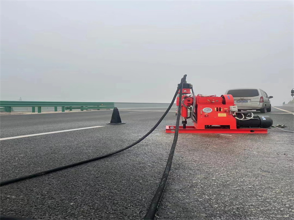 秀洲马路路基路面开裂下沉注浆加固灌浆